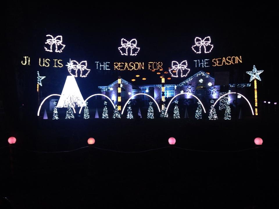 Places To See Christmas Lights Around Jacksonville